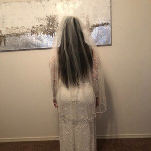 Simple and Elegant Wedding Veil